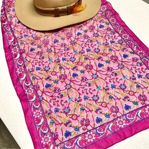 Beautiful SILK boho floral scarf/wrap w Gypsy hippy southwestern prairie vibe